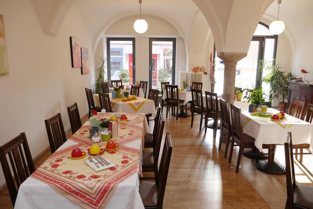 Stadt-Gut-Hotel Altstadt-Hotel Stern Neumarkt in der Oberpfalz Zewnętrze zdjęcie